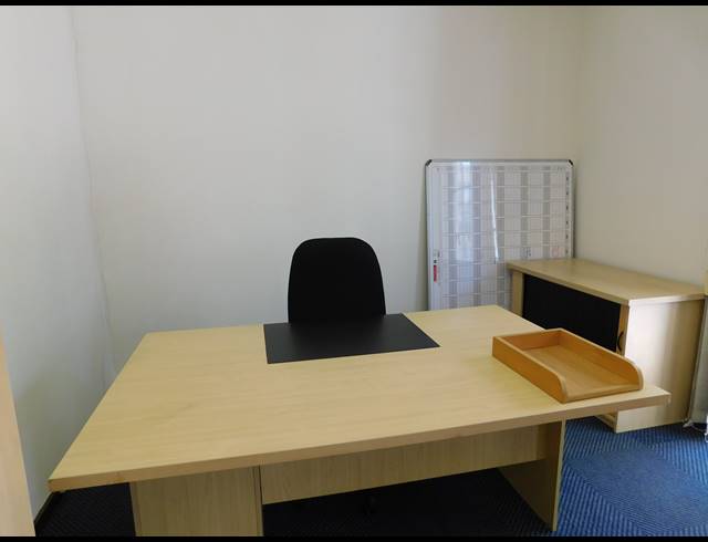 200M² OFFICE TO LET IN FERNDALE
